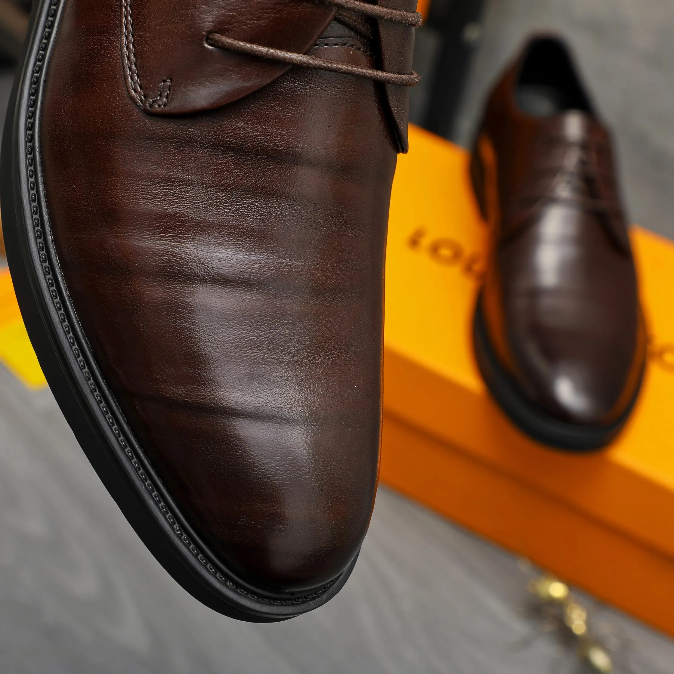 Men's shoes 💰p442 Product trademark: LV (Louis Vuitton) business lace-up leather shoes Regular size: 38-46 (45.46 custom-made, non-refundable) Product materials: Selected high-quality color-brushed cowhide upper, cowhide lining, rubber outsole